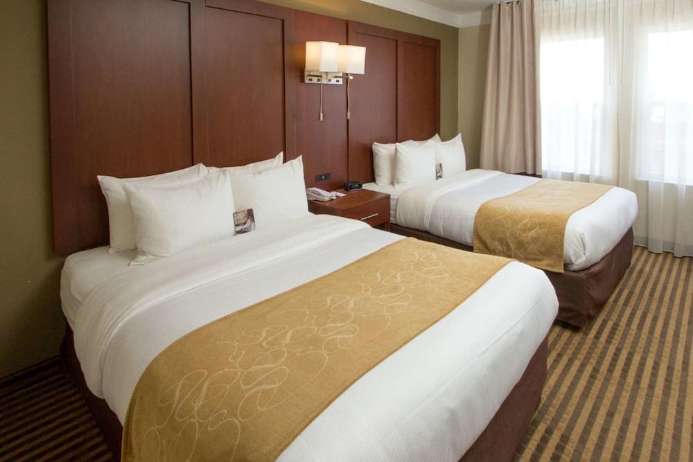 Comfort Suites Visalia - Convention Center Exteriér fotografie