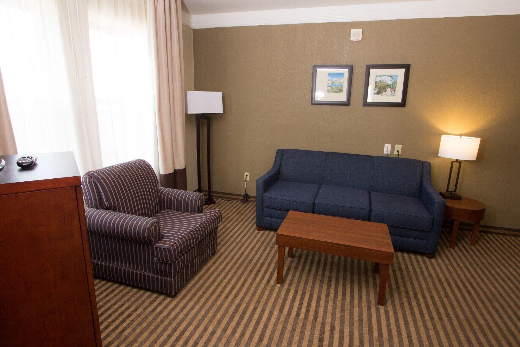 Comfort Suites Visalia - Convention Center Exteriér fotografie